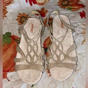 J sport by jambu women sandals size 9